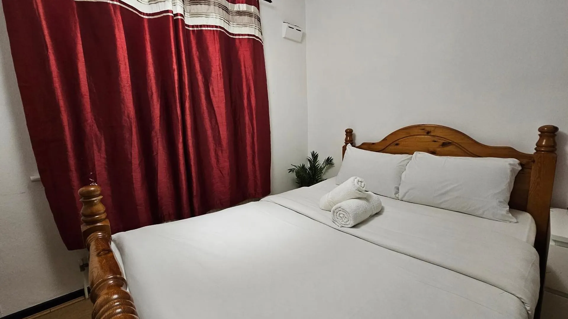 Guest house Rooms Near Canary Wharf London
