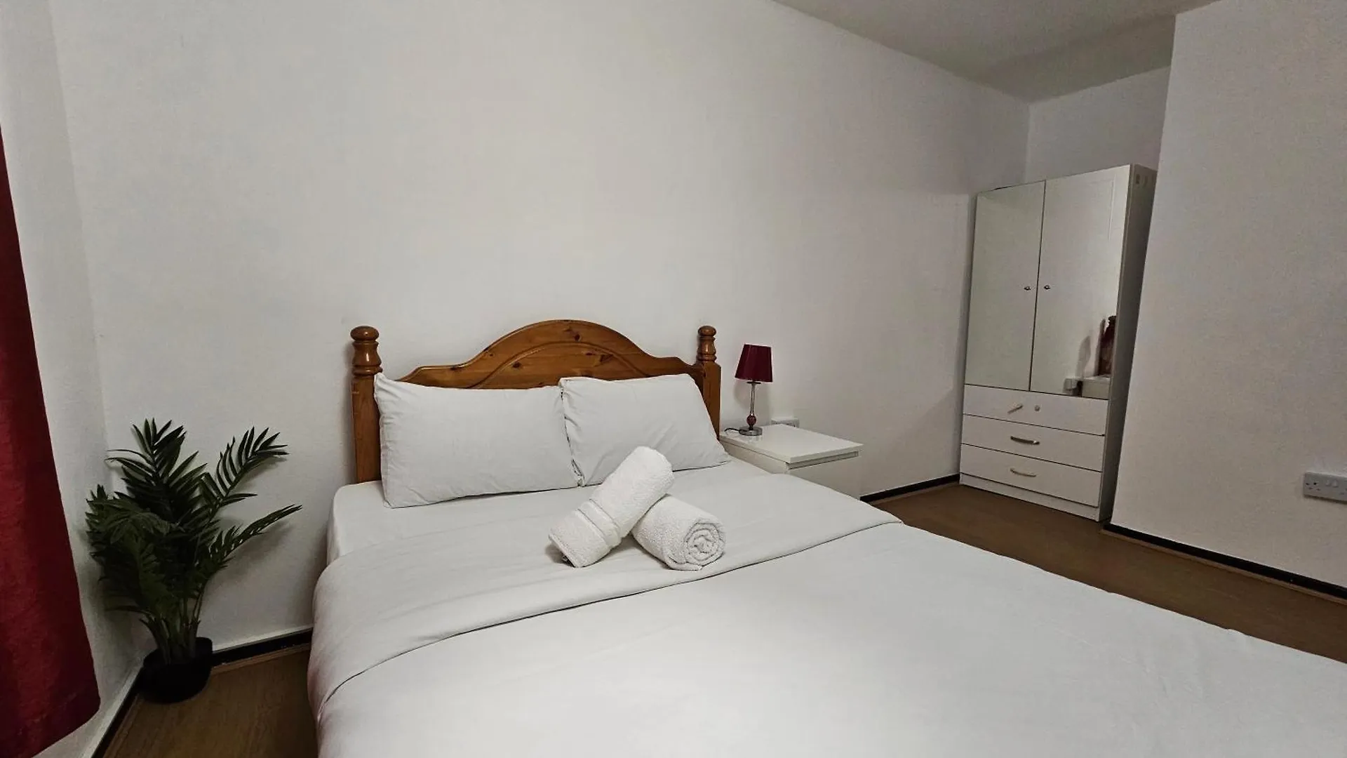 Rooms Near Canary Wharf London 0*,