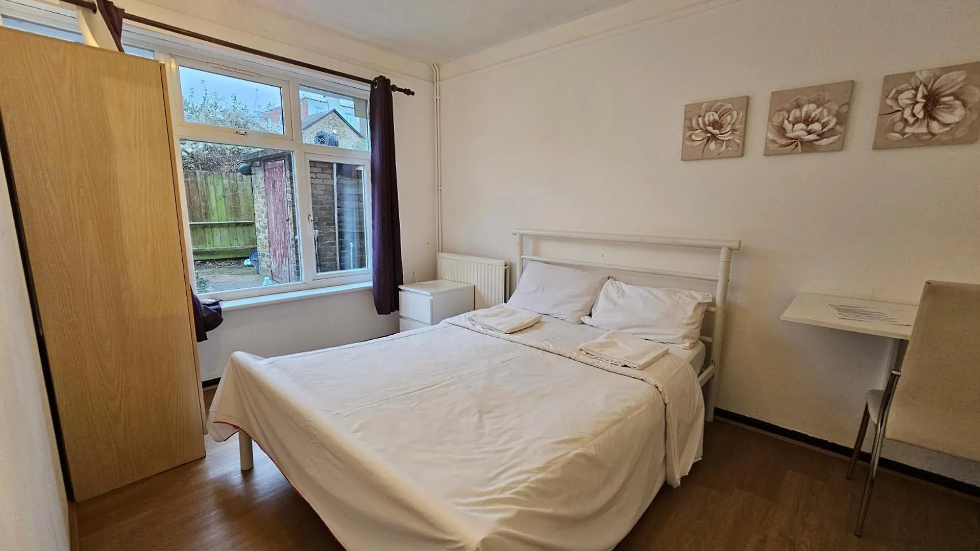 Guest house Rooms Near Canary Wharf London