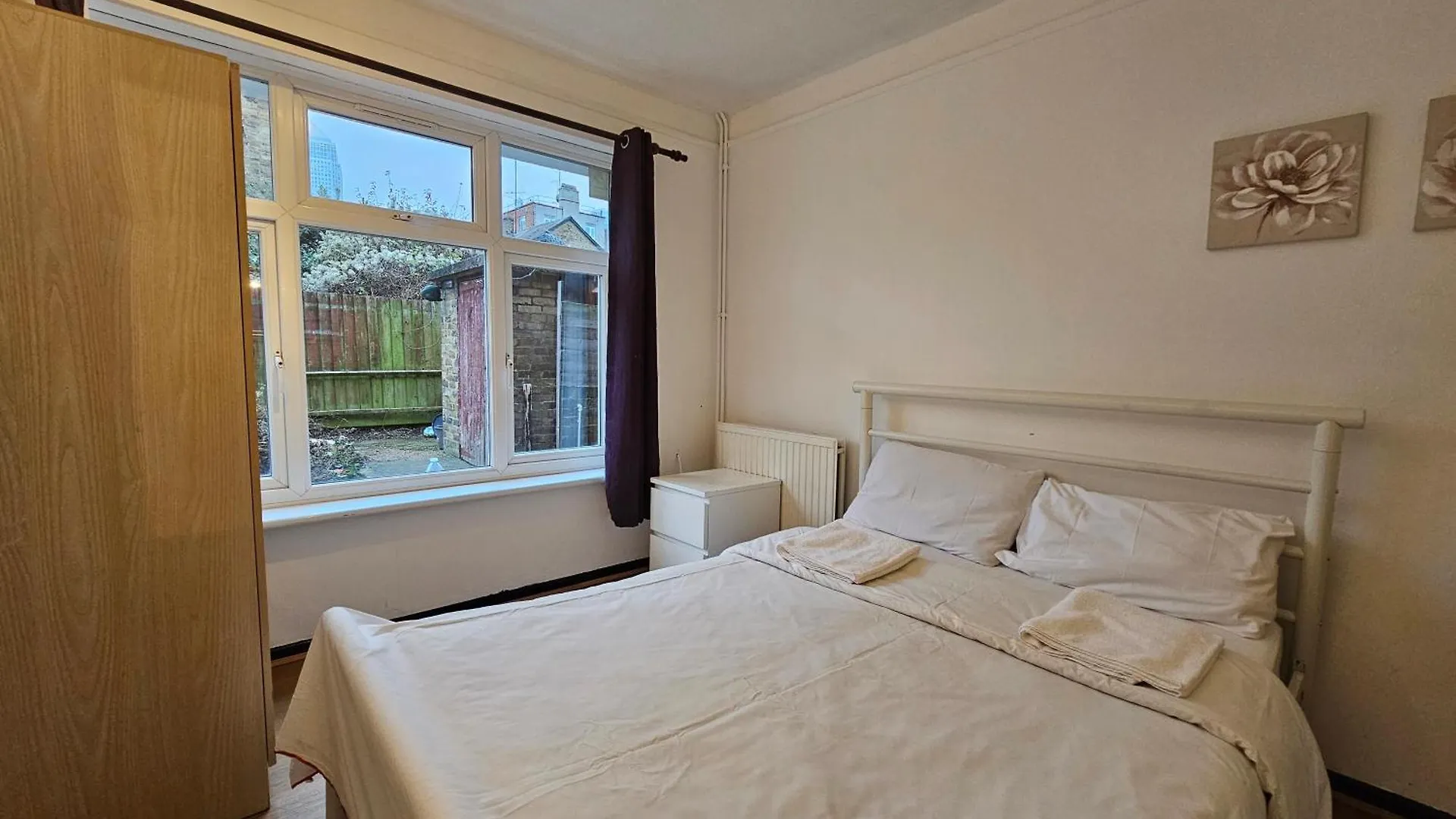 Rooms Near Canary Wharf London