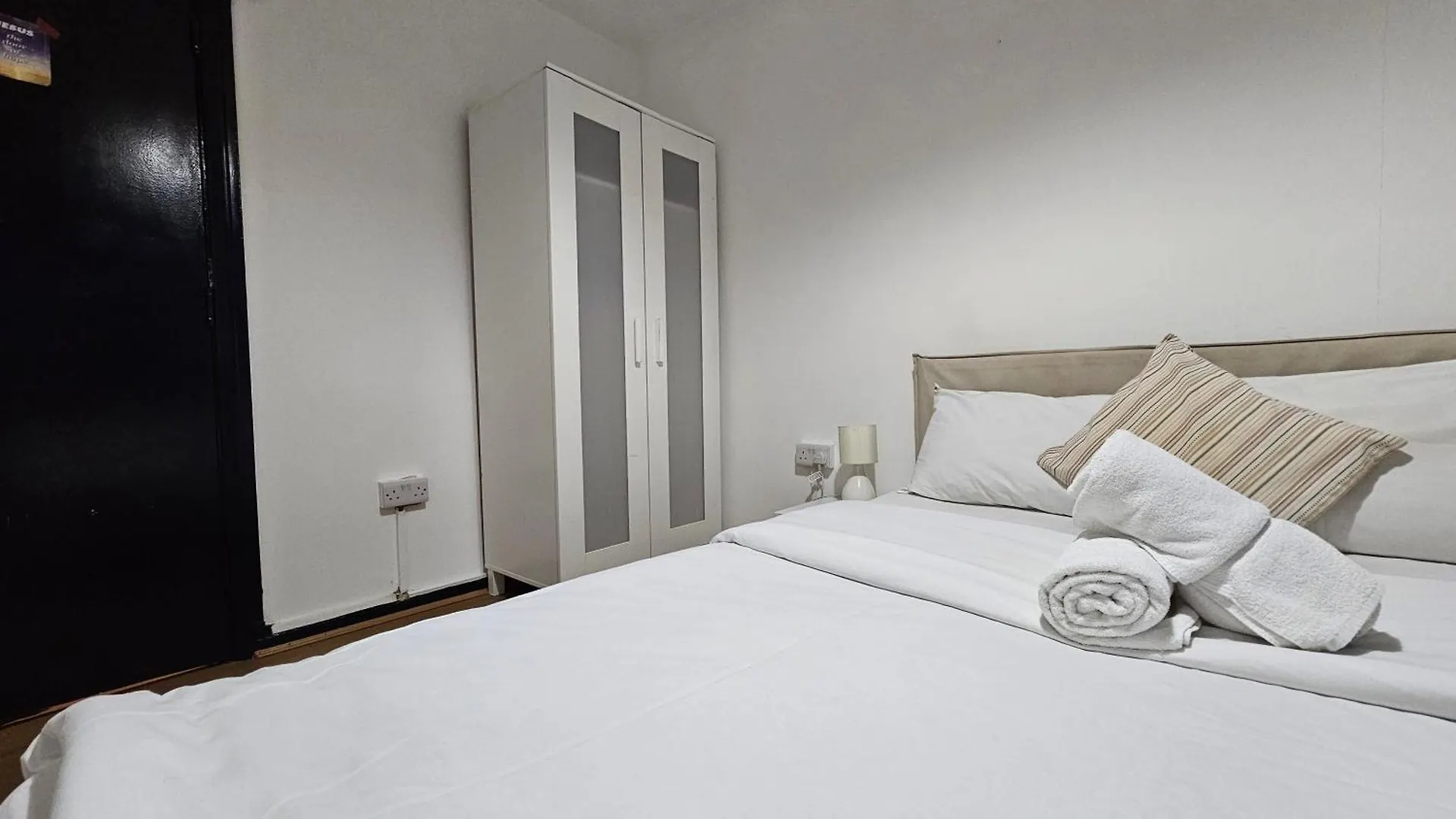 Rooms Near Canary Wharf Londra 0*,  Regno Unito