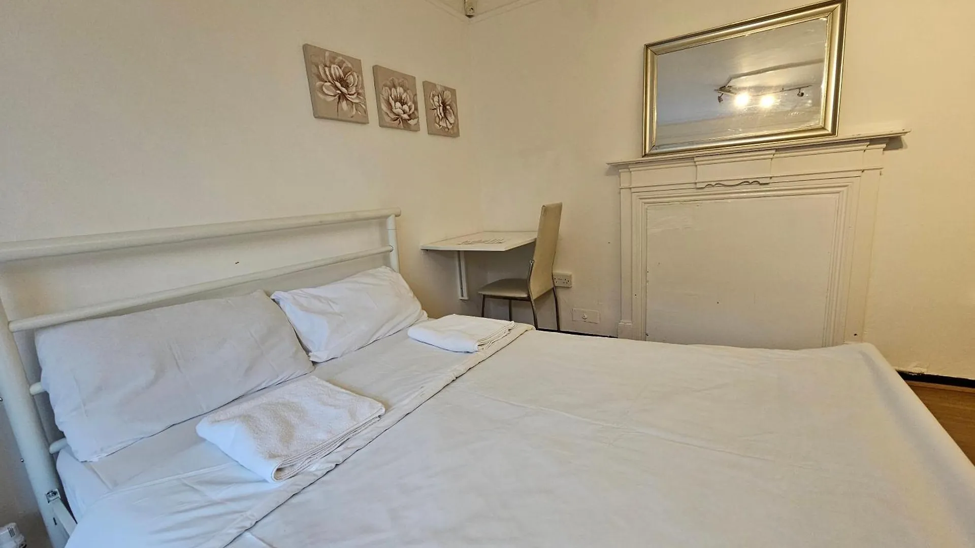 Guest house Rooms Near Canary Wharf London